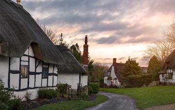 is Duntisbourne Leer thatch roofing popular